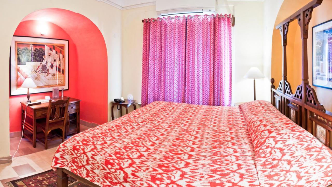 Neemrana's - Tijara Fort Palace Buitenkant foto