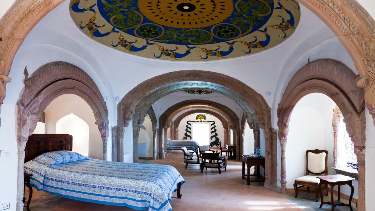 Neemrana's - Tijara Fort Palace Buitenkant foto